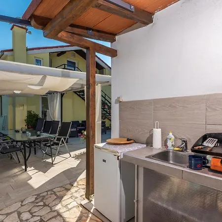 Casa vacanze Holiday House Marija With Private Pool Štokovci